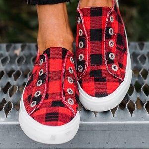 👟red pattern sneakers👟